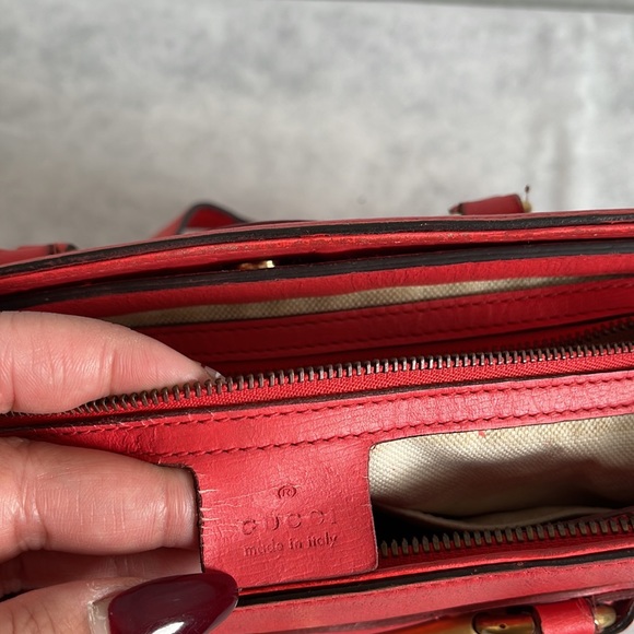 GUCCI Medium Coral Bright Bit Top Handle Tote - Picture 10 of 16